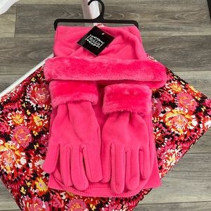NOLLIA Hat/Gloves/Scarf HOT PINK Set NWT